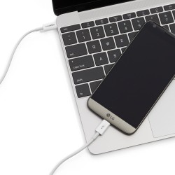 Outlet Kabel AmazonBasic USB - USB typ C 0.9 m biały