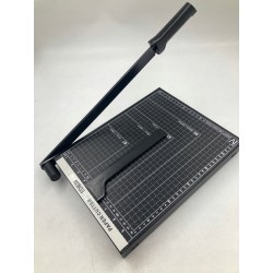 Outlet Gilotyna ręczna Ediesi A4 Wielofunkcyjna do 12 kartek 33x25cm OPIS